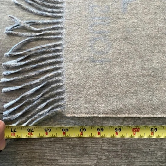 Ombre Cashmere Scarf - Picture 7 of 8